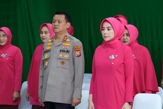 Puncak Peringatan HUT Yayasan Kemala Bhayangkari ke 43, Bhayangkari Daerah Banten Ikuti Zoom Meeting