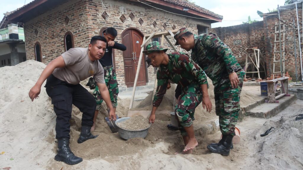 Satgas TMMD Kodim 0623/Cilegon Mulai Pengerjaan Jambanisasi dan Rehab Mushala