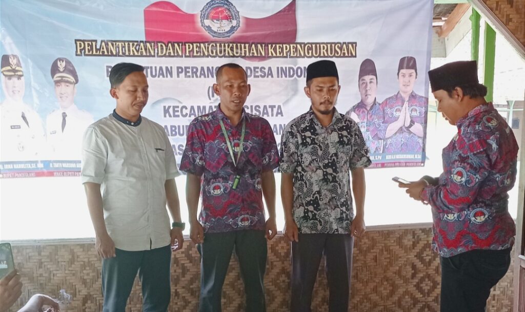 Pengurus PPDI Kecamatan Cisata Resmi di Kukuhkan, Ini Harapan Ketum PPDI Kabupaten Pandeglang