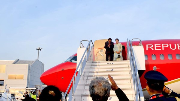 Presiden Jokowi dan Ibu Negara Kembali ke Tanah Air Usai KTT G7 Jepang