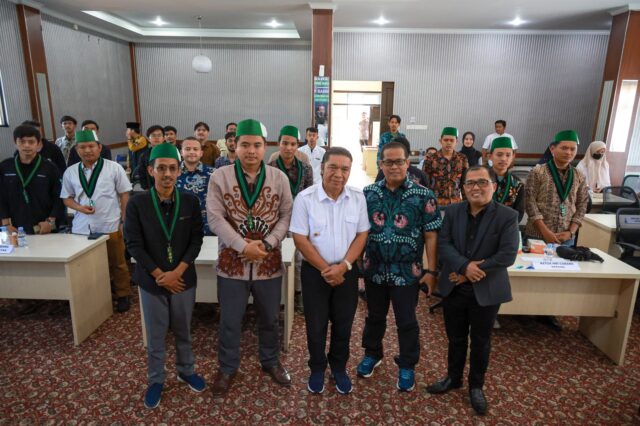 Pj Gubernur Banten Ajak Mahasiswa Maksimalkan Momentum Bonus Demografi