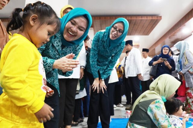 Gali Sadar Stunting, Ketua TP PKK Provinsi Banten Tine Al Muktabar Lakukan Dialog Dengan Ibu Hamil dan Ibu Balita