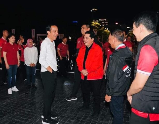 Ketum PSSI Sambut Kedatangan Presiden Jokowi Di GBK