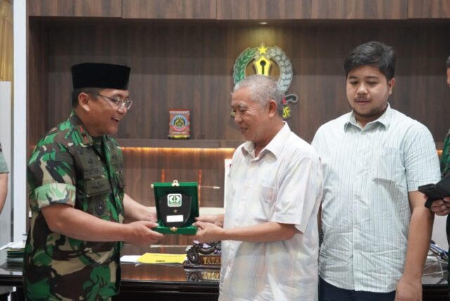 Penuh Kehangatan, Danrem 064/MY Terima Kunjungan Pemilik Tambak Udang PT UKSMA