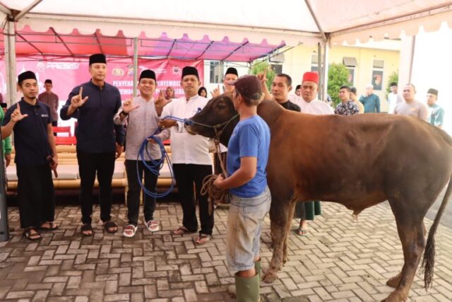 Kapolres Lebak Gelar Sholat Ied dan Pemotongan Hewan Qurban