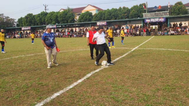 Pj Gubernur Banten Kick Off Final Turnamen Sepak Bola Paku Jaya Cup VIII