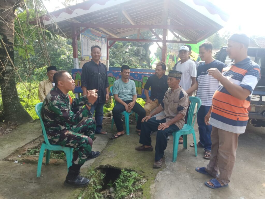 Inilah Cara Babinsa Koramil 0602-05/Cipocok Jaya Jalin Kedekatan Dengan Tokoh Masyarakat