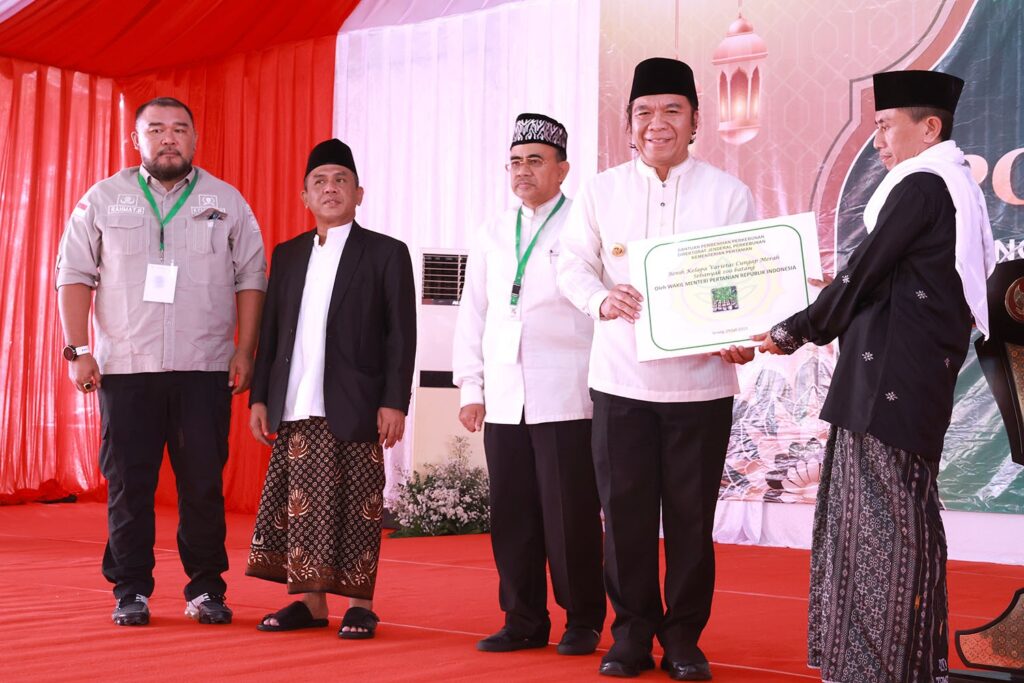 Pj Gubernur Banten Al Muktabar Dorong Pengembangan Pesantren