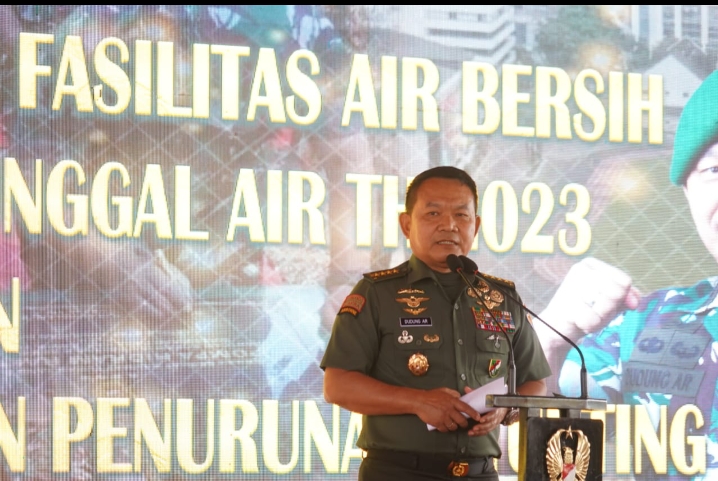 Ribuan Warga Sukacita Sambut Kasad Resmikan Program TNI Manunggal Air