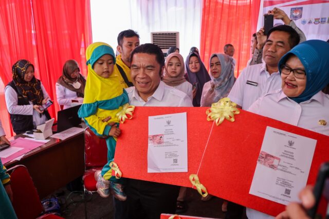 Pj Gubernur Banten : Keluarga Berperan Penting Terhadap Tumbuh Kembang Anak