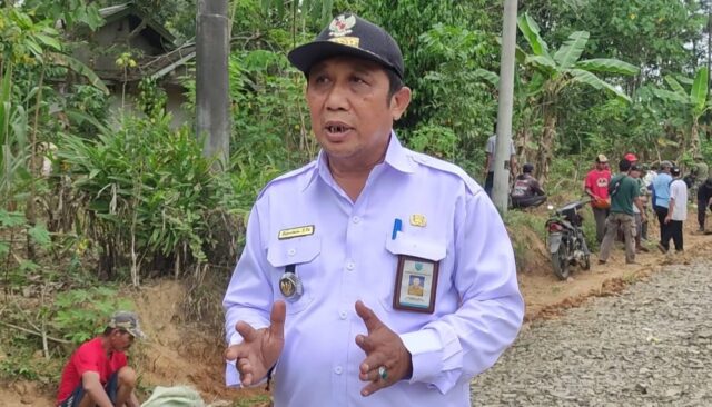 Camat Patia, Berikan Apresiasi Kegiatan TMMD 117 Kodim 0601/Pandeglang