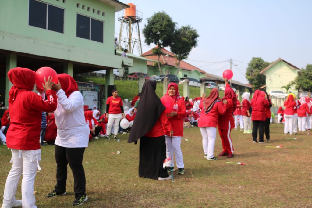 Meriahkan HUT RI Ke 78, Persit Kodim Serang Gelar Berbagai Lomba Meriahkan HUT RI Ke 78, Persit Kodim Serang Gelar Berbagai Lomba