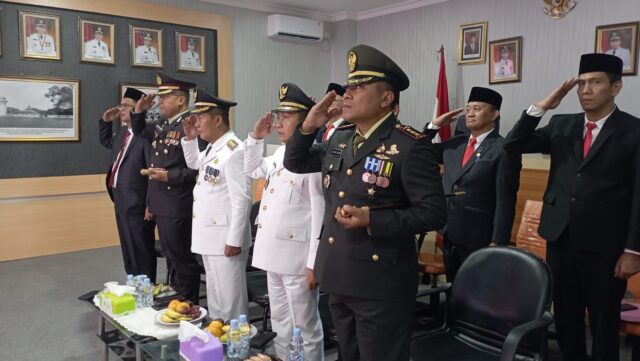 Dandim 0602/Serang Dampingi Walikota Serang Di Acara Detik Proklamasi Secara Live Streaming