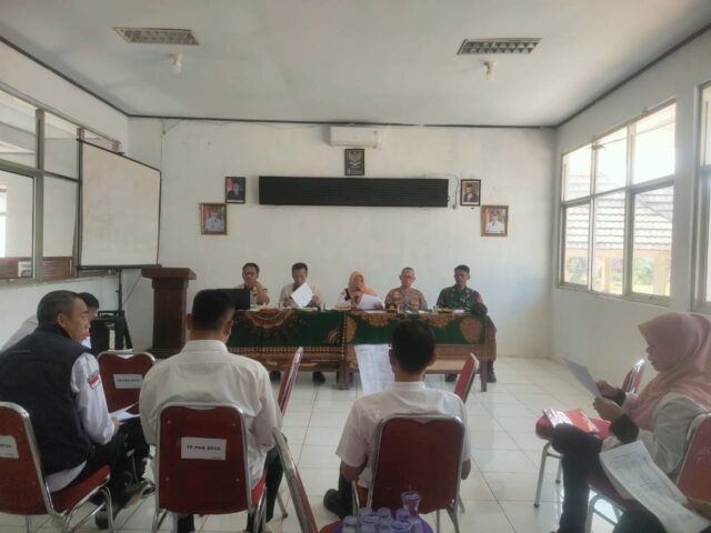 Mewakili Danramil 0115/Cimanggu, Koptu Budi Hadiri Rapat Evaluasi HUT ke 78 Kemerdekaan RI