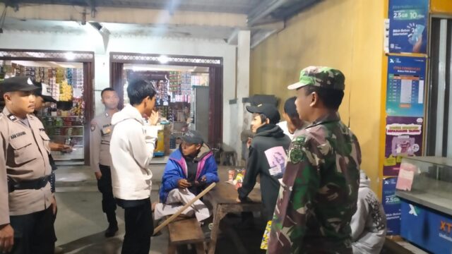 Koramil 0101/Pandeglang Bersama Polsek Lakukan Patroli Bersama