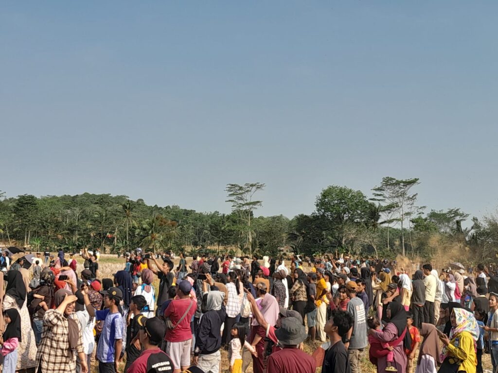 Diikuti Ratusan Peserta, Sukajadi Festival Layang Layang Soangan Berlangsung Meriah