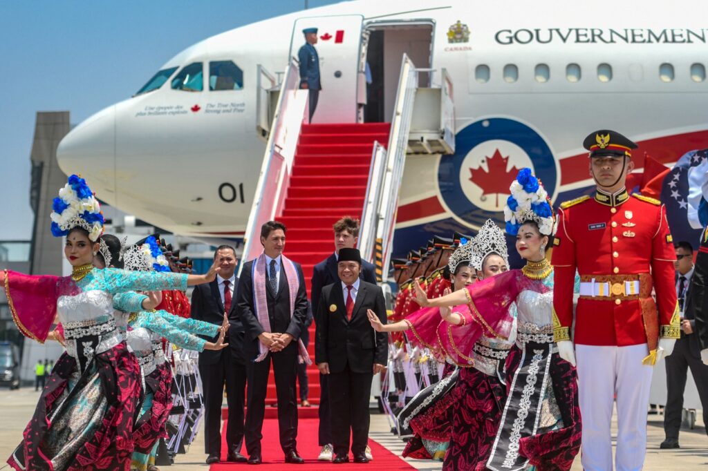 Pj Gubernur Banten Sambut Kedatangan Perdana Menteri Kanada Justin Trudeau Pj Gubernur Banten Sambut Kedatangan Perdana Menteri Kanada Justin Trudeau