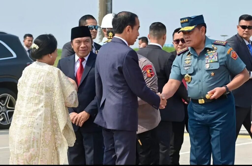 Pj Gubernur Banten Turut Antar Keberangkatan Presiden Joko Widodo ke India