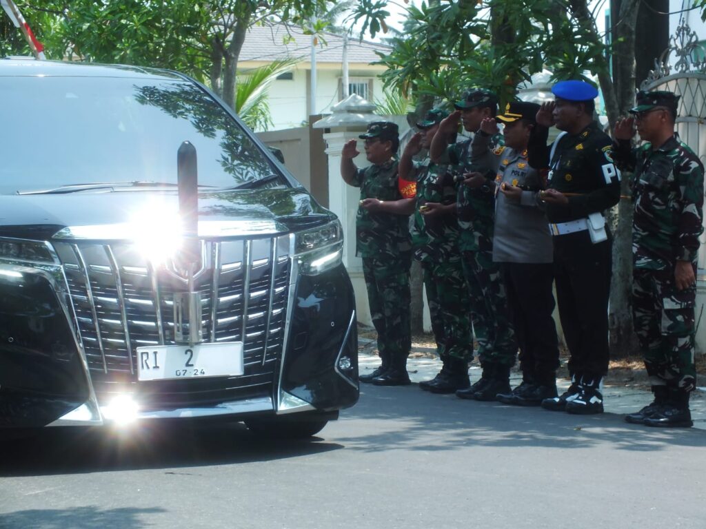 Dandim 0602/Serang Sambut Kedatangan Wakil Presiden RI Kunjungan Ke Ponpes An Nawawi Tanara
