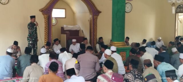 Jalin Silahturahmi Danramil 0602-15/Baros Hadiri Pengajian Ulama Umaro