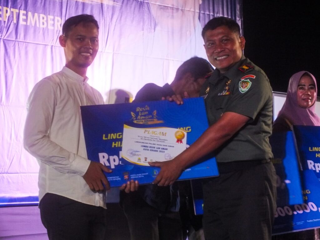 Dandim 0602/Serang Apresiasi Adanya Lomba Kampung Resik Lan Aman Dandim 0602/Serang Apresiasi Adanya Lomba Kampung Resik Lan Aman