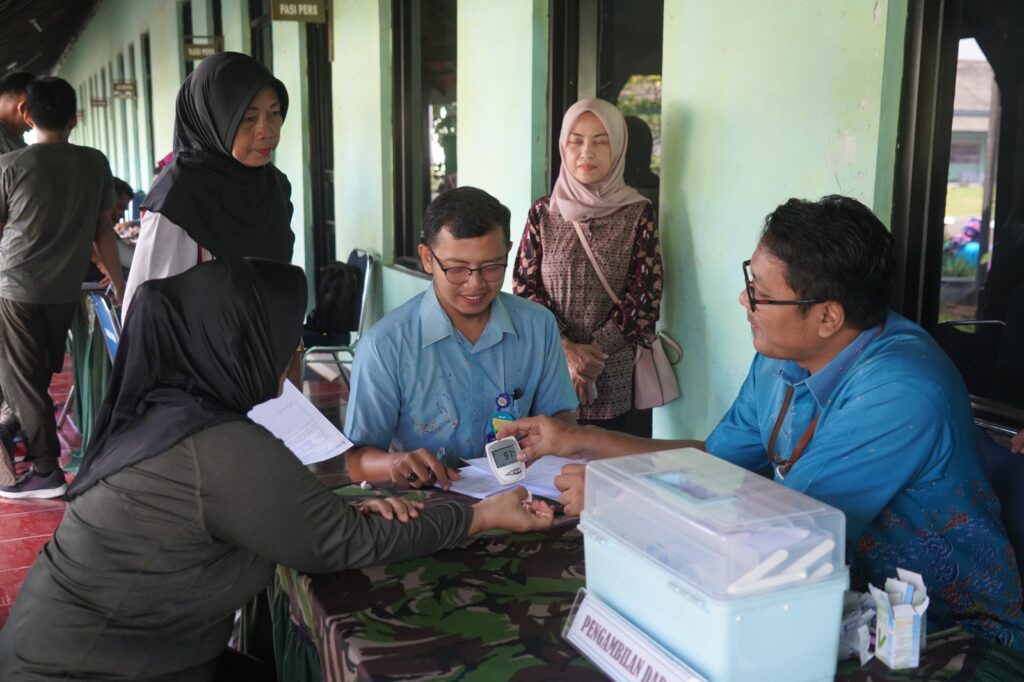 Personil Korem 064/MY Laksanakan Screening Dan Pemeriksaan Kesehatan dari BPJS Kesehatan