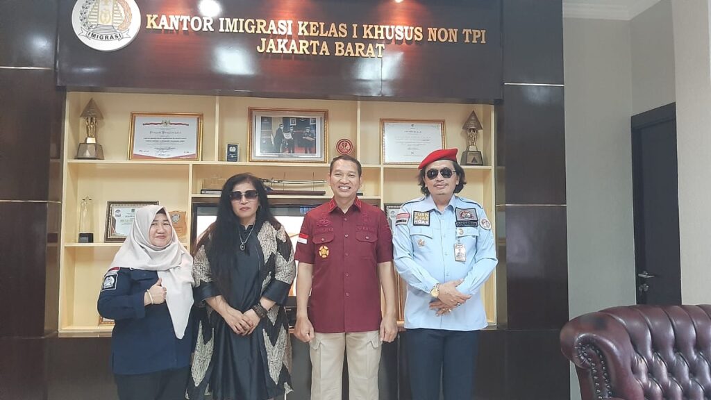 Kunjungan Ketua Presidium FPII dan Dewan Pers Independen ke Kantor Imigrasi Jakarta Barat