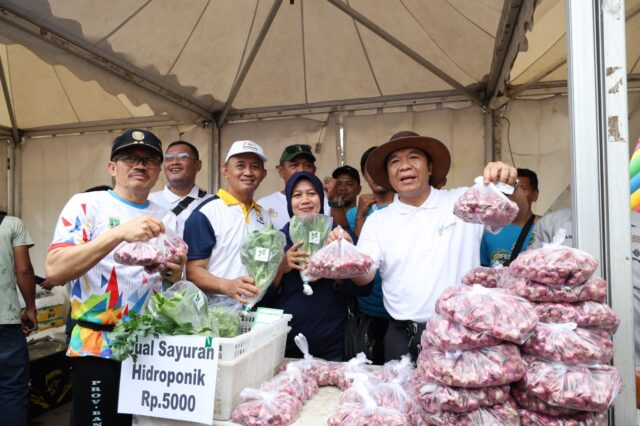 Pemprov Banten Kolaborasikan Pengendalian Inflasi dan Pelayanan Masyarakat Pada HUT Ke-55 Kadin Indonesia