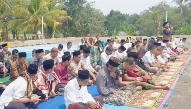 Muspika dan Masyarakat Picung Laksanakan Sholat Istisqo, Camat Picung: Semoga di Kabulkan Allah SWT dan Segera Turun Hujan