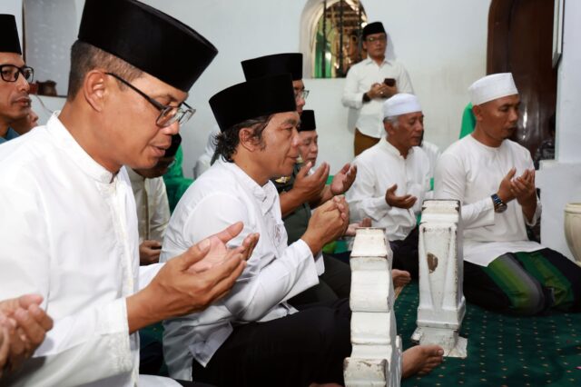 Jelang HUT ke-23 Provinsi Banten, Pj Gubernur Ziarah ke Sultan Maulana Hasanudin