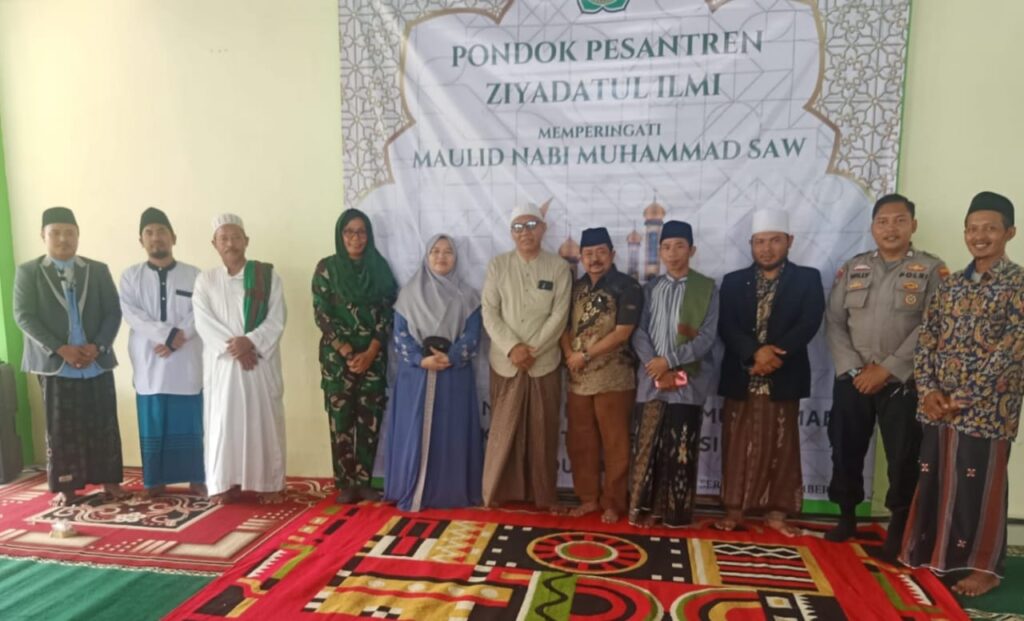 Danramil 0602-05/Cipocok Jaya Hadiri Peringatan Maulid Nabi Muhammad 1445 Hijriah