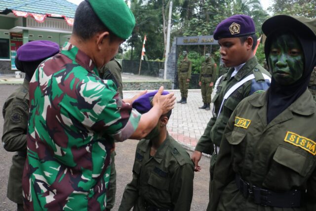 Latihan Dasar Menwa Yang Digelar Kodim 0602/Serang Resmi Ditutup