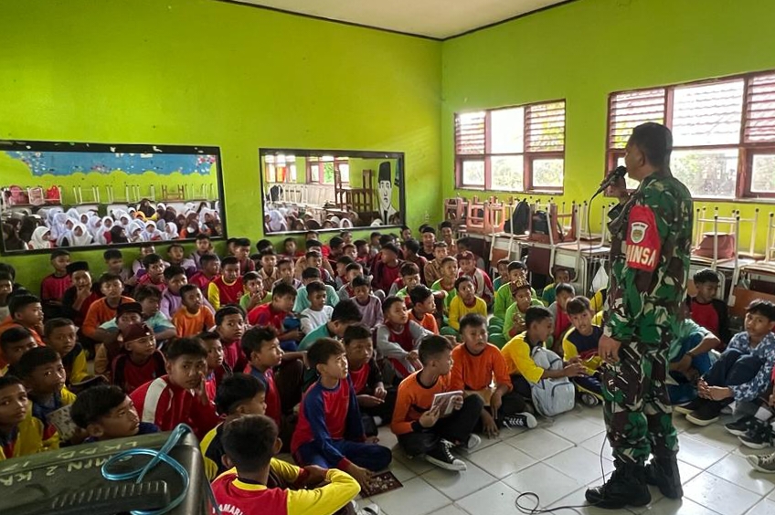 Cegah Pelecehan Antar Siswa, Babinsa Koramil 0602-06/Kramatwatu Berikan Edukasi