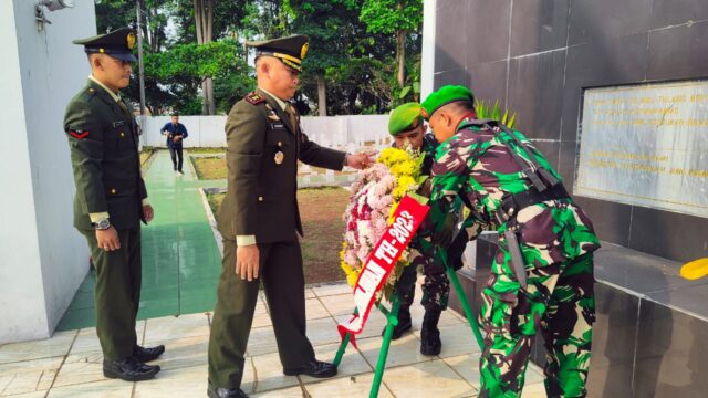 Dandim 0601/Pandeglang, Pimpin Ziarah Peringatan Hari Pahlawan Nasional