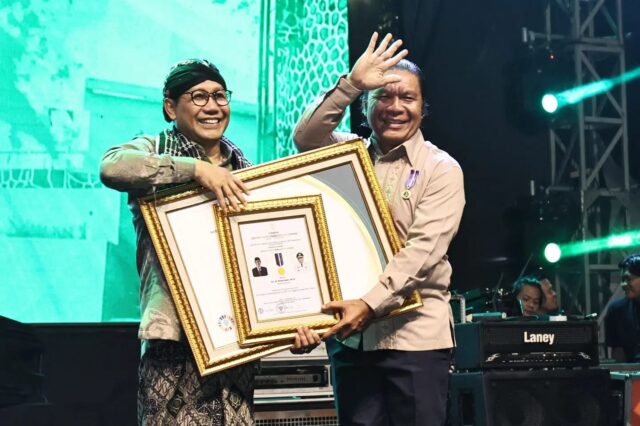 Al Muktabar Raih Lencana Bhakti Pembangunan Daerah Kemendes PDTT