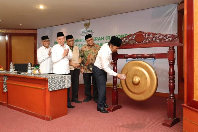 Pj Gubernur Al Muktabar : Zakat Untuk Kemaslahatan Umat