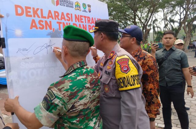 Dandim 0602/Serang Diwakili Pasi Ops Hadiri Deklarasi Netralitas TNI Wilayah Kota Serang