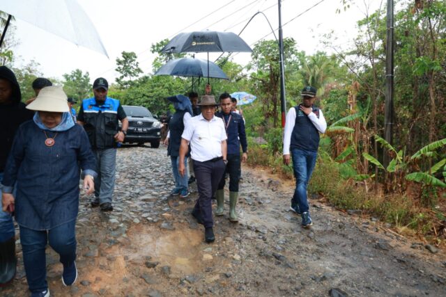 Tinjau Jalan Menuju TNUK, Pj Gubernur Pemprov Banten Akan Bangun Jalan Sumur – Ujung Jaya