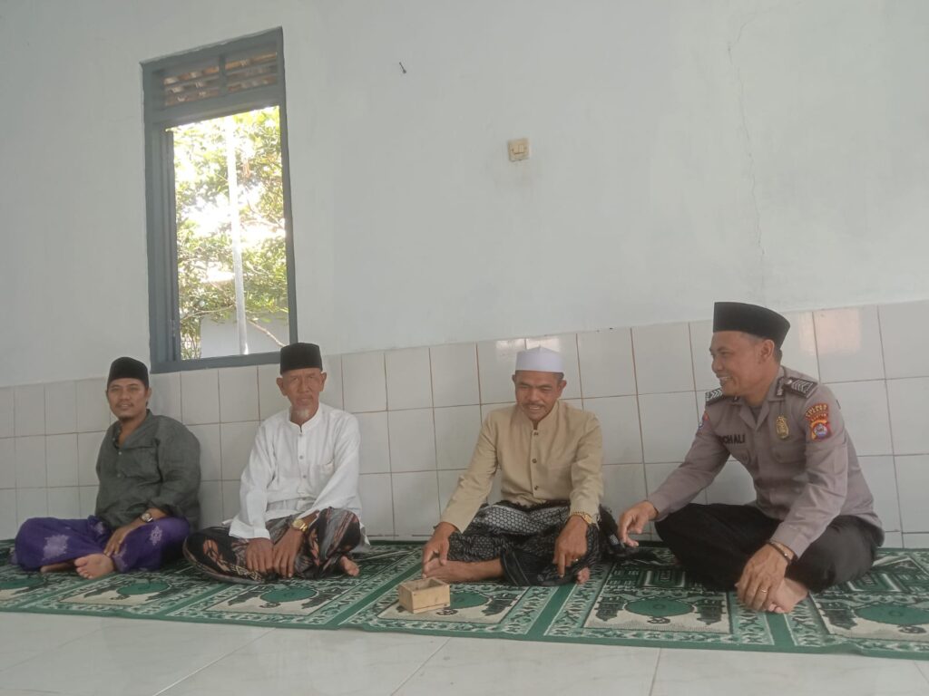 Cooling System, Bripka M Ali Bhabinkamtibmas Polsek Pamarayan Polres Serang Sambangi Tokoh Agama Cooling System, Bripka M Ali Bhabinkamtibmas Polsek Pamarayan Polres Serang Sambangi Tokoh Agama