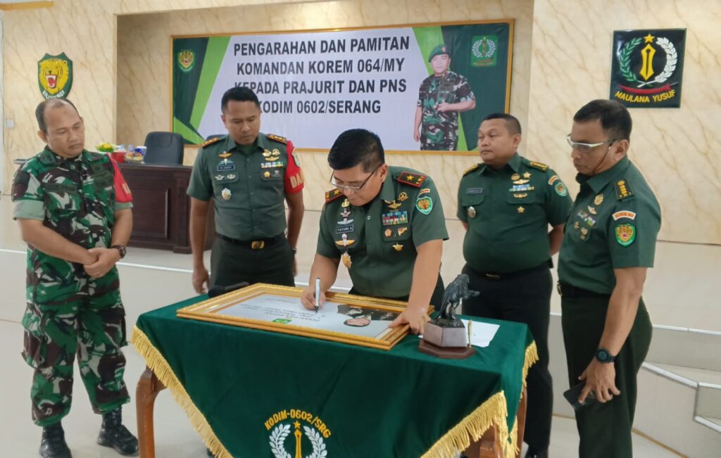 Dandim 0602/Serang Sambut Kunjungan Kerja Dan Perpisahan Danrem 064/MY