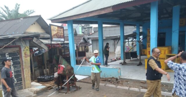 Gunakan Anggaran DKP Provinsi Banten, Pekerjaan Pemasangan Paving Block di TPI Panimbang di Apresiasi Warga