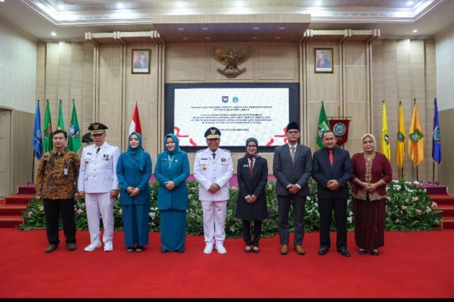 Pj Ketua TP PKK Provinsi Banten Tine Al Muktabar Lantik Septiana Iwan Kurniawansebagai Pj TP PKK Kabupaten Lebak