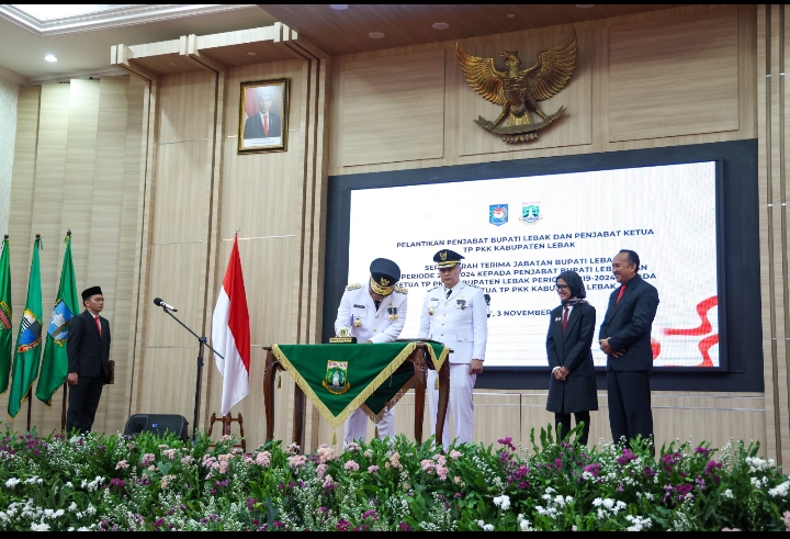 Pj. Gubernur Banten Lantik Iwan Kurniawan, ST., MM sebagai Pj Bupati Lebak