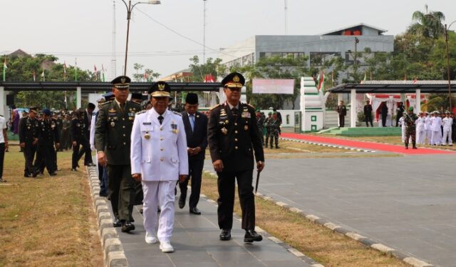 Kenang Jasa Para Pahlawan, Kapolda Banten Ziarah Dalam Rangka Hari Pahlawan