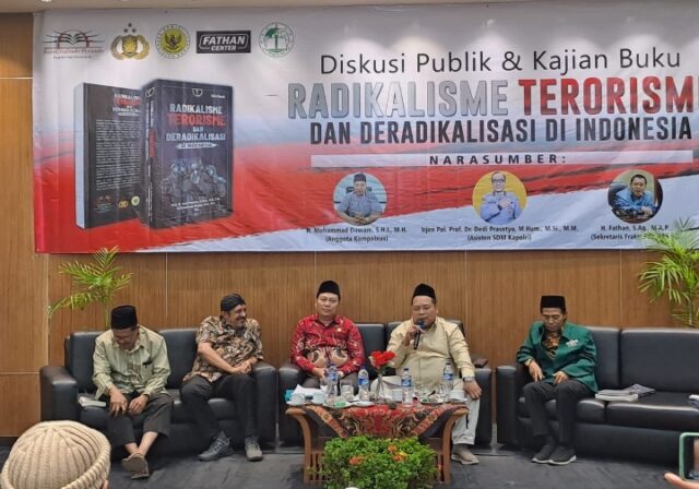 Upaya Cegah Paham Radikal dan Terorisme, Kompolnas : Pelajari Agama Di Medsos Harus Diwaspadai