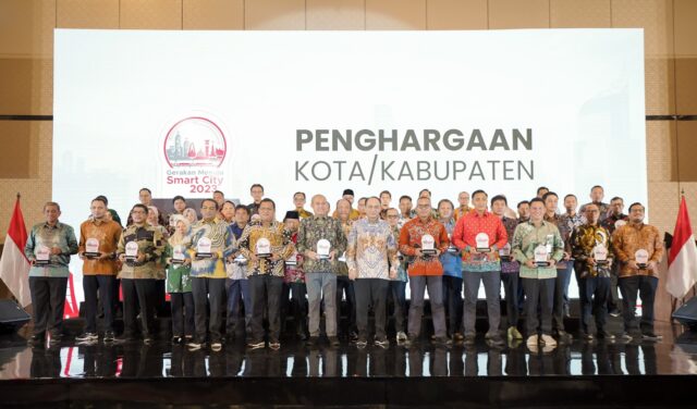 Sukses Susun Rencana Induk Pembangunan Kota Cerdas, 50 Kota & Kabupaten Raih Penghargaan Gerakan Menuju Smart City 2023