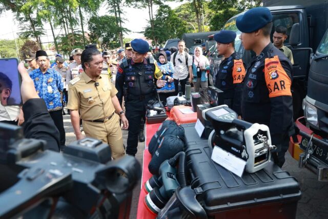 Pj Gubernur Banten Pimpin Apel Gelar Pasukan dan Peralatan SAR