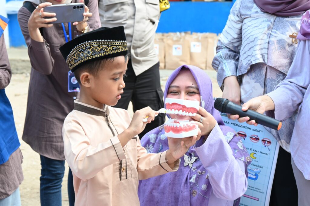 Relawan Lintas Profesi Gelar Aksi di Binuangeun, 1000 Warga Dapat Layanan Kesehatan Gtatis