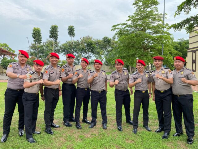 Ketua LPK/KKPMP Kota Serang Ucapkan Selamat Atas Kenaikan Pangkat Briptu M. Hendri Resmana