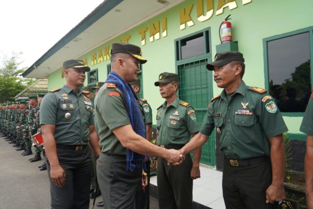 Danrem 064/MY Kunjungi Prajuritnya Di Wilayah Kodim 0603/Lebak